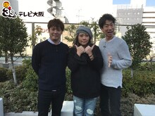 左からテンダラー白川、海原ともこ、テンダラー浜本。