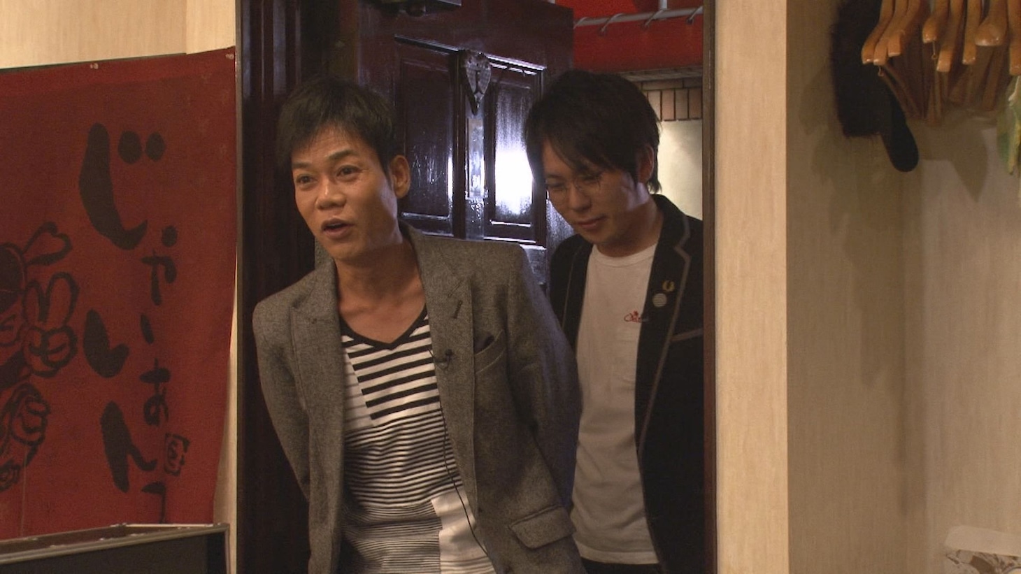 （左から）ネプチューン名倉、ザブングル松尾。(c)関西テレビ