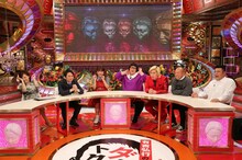 「有吉弘行のダレトク!?」の出演者たち。(c)関西テレビ