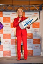 メイプル超合金・カズレーザー