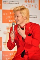 メイプル超合金・カズレーザー