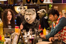 「WOWOW×MAN WITH A MISSION『WOWGOW MUSIC DINER』」のワンシーン。(c)WOWOW