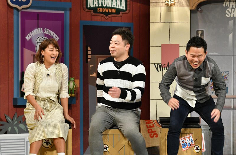 左からRENA、ダイアン。(c)読売テレビ