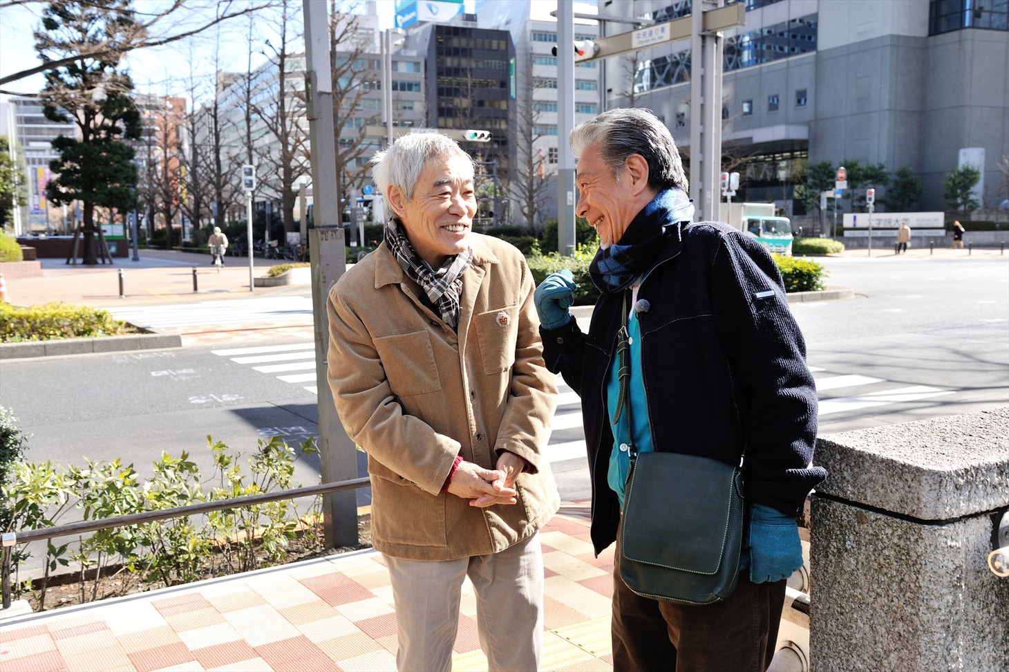 「じゅん散歩 純ちゃん生誕70年DX」に出演する高田純次（右）と柄本明（左）。(c)テレビ朝日