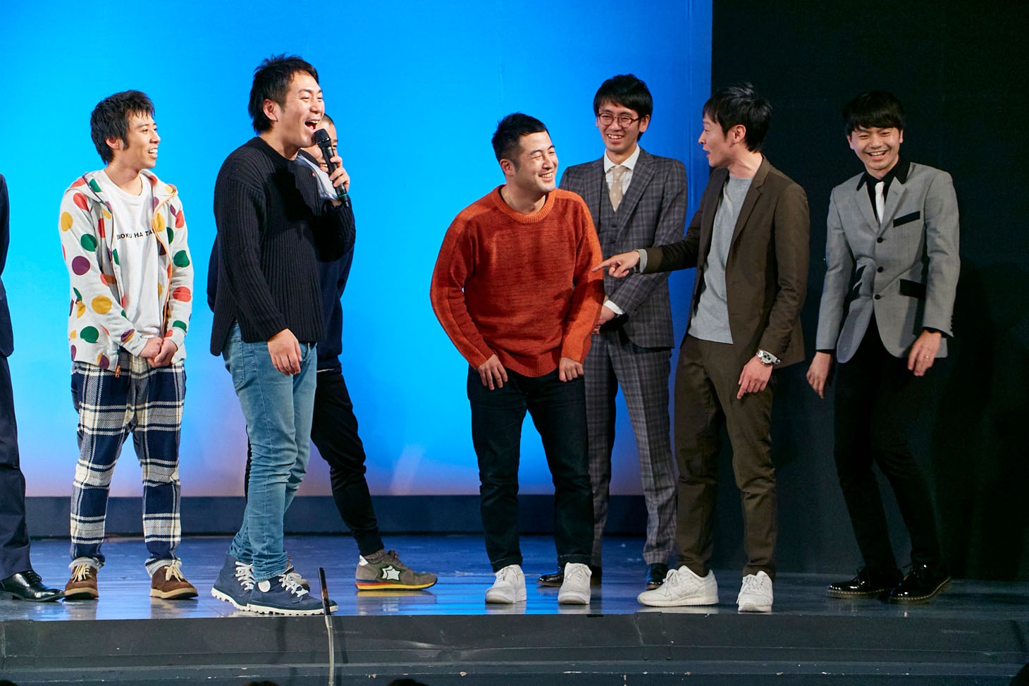 1位、2位を独占した和牛（手前右から2人）。
