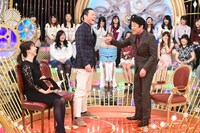 「1周回って知らない話 坂上忍＆ローラが初告白SP」のワンシーン。(c)日本テレビ
