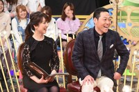 左から川田裕美、東野幸治。 (c)日本テレビ