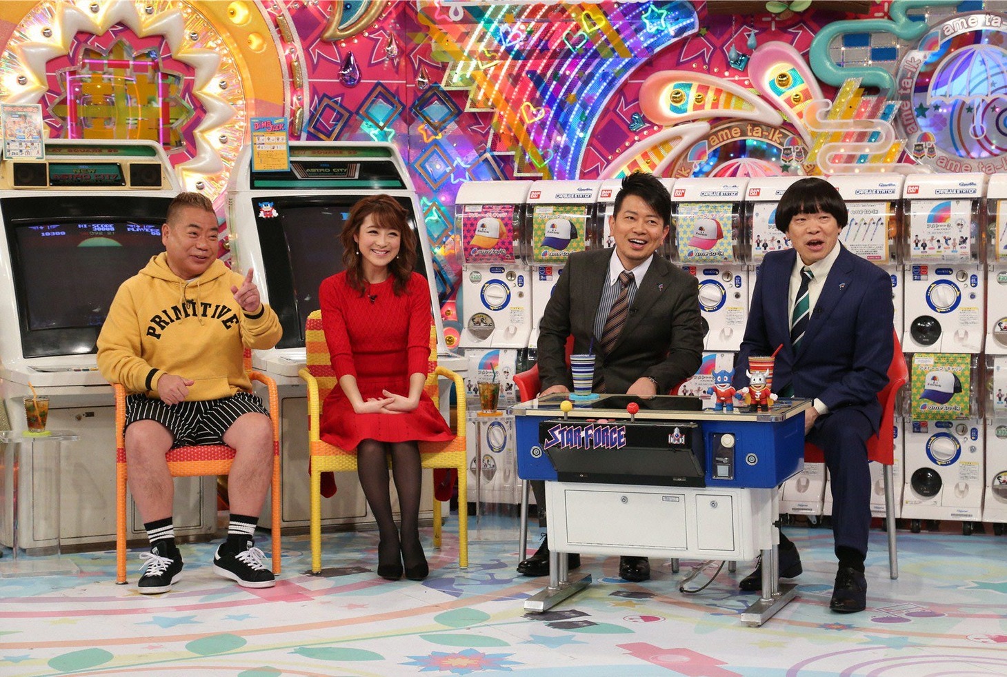 （左から）出川哲朗、鈴木奈々、雨上がり決死隊。(c)テレビ朝日