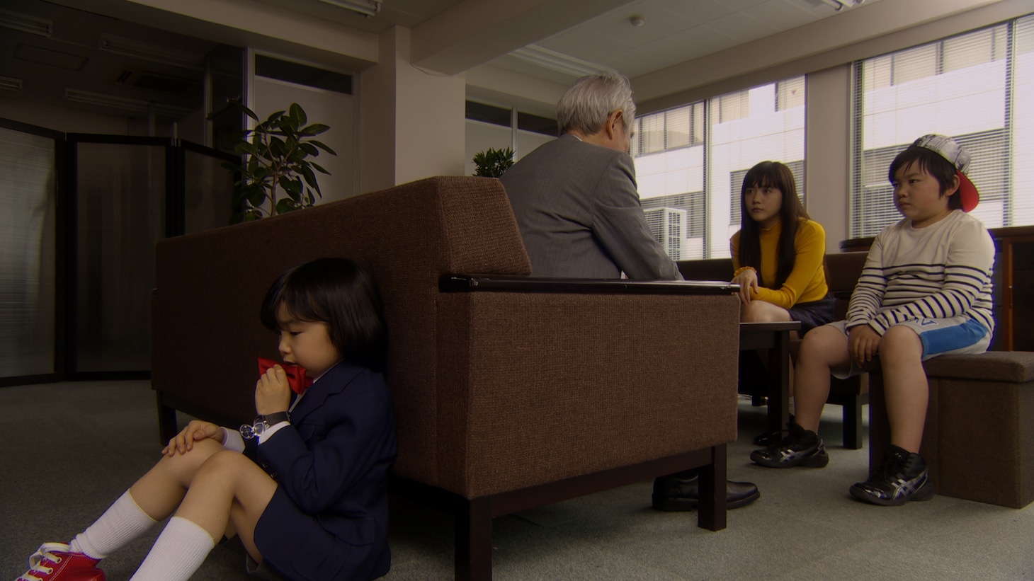 「ドラマちっくニュース ～ドラマを見ればニュースがわかる！～」のドラマパートのワンシーン。(c)日本テレビ