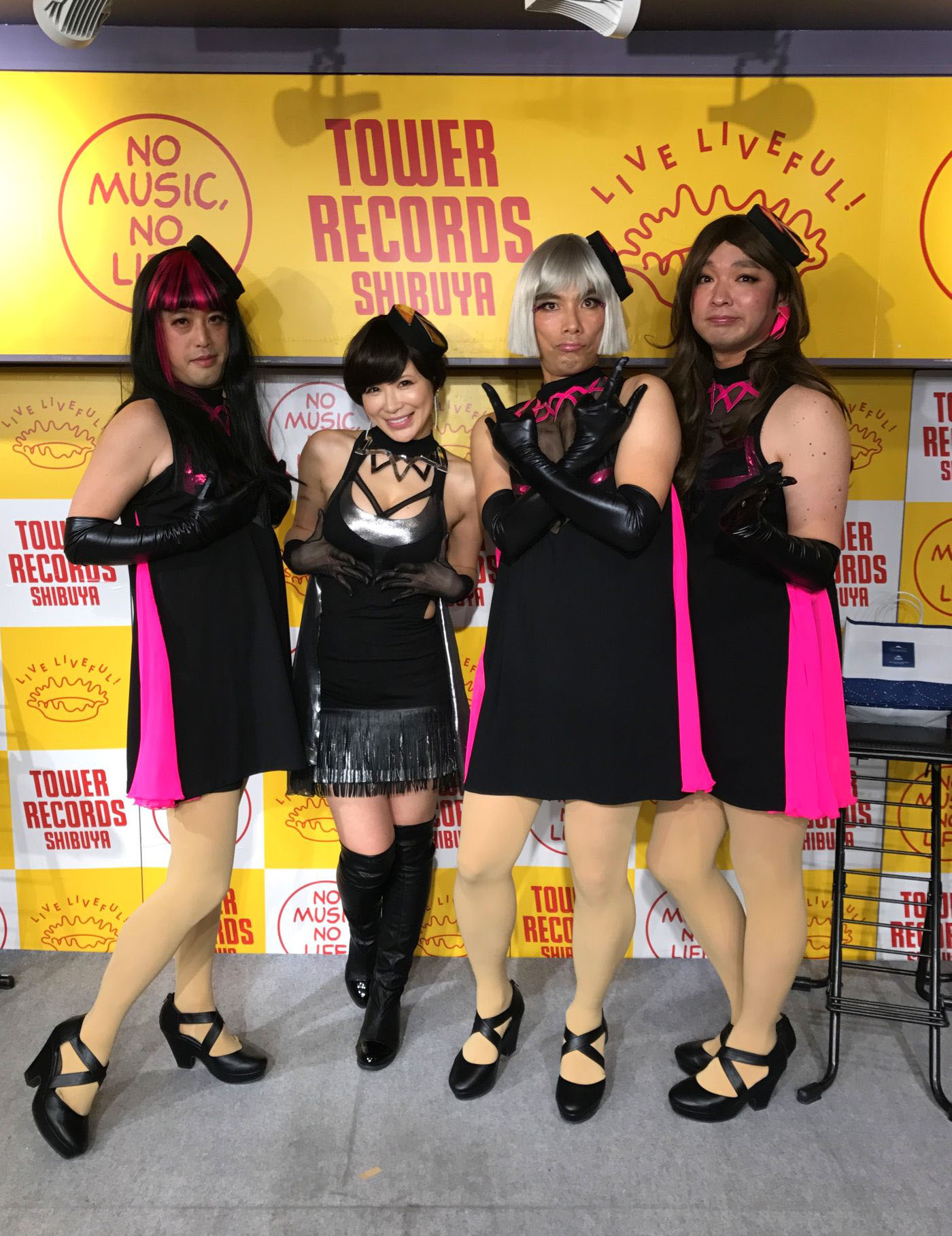 メジャーデビューシングル「ONE NIGHT SEXY GIRL!!!」発売前日に解散したキケチャレ！寿。