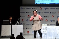 ゆりやんレトリィバァ