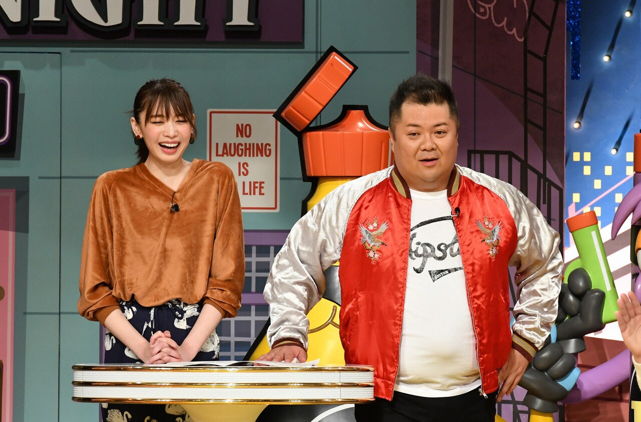 左から宮田聡子、ブラックマヨネーズ小杉。(c)読売テレビ