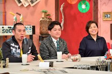 左から千鳥、青木さやか。(c)MBS