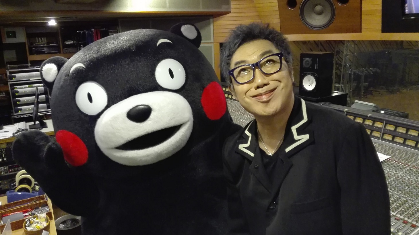 左からくまモン、コロッケ。