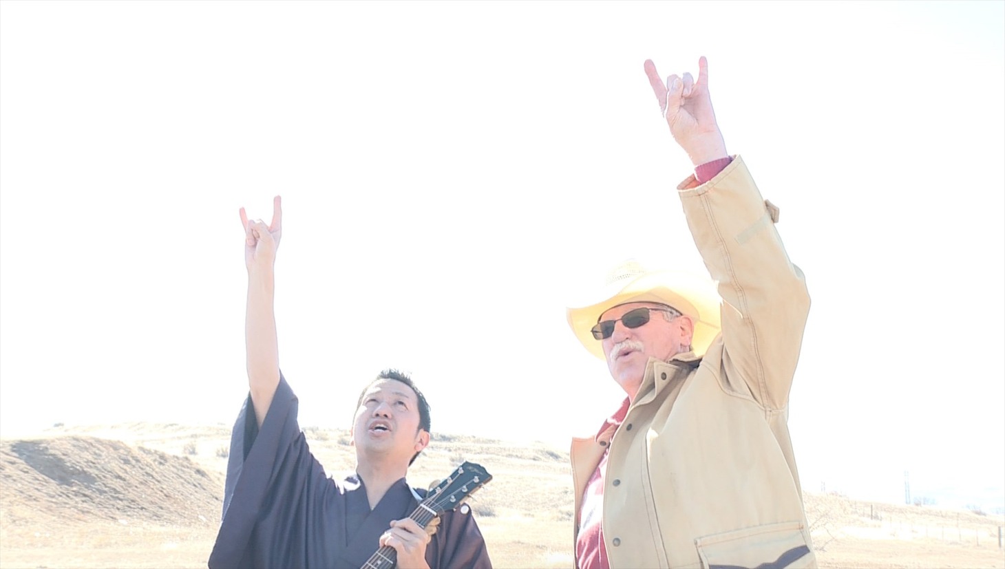 波田陽区（左）とスタン・ハンセン（右）。(c)テレビ朝日