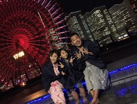 スーパー銭湯を訪れるFUJIWARA藤本（右）。(c)TBS