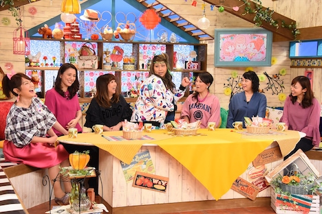 「やすとも・友近のキメツケ!ホームパーティー ~※あくまで個人の感想です~」のワンシーン。(c)関西テレビ