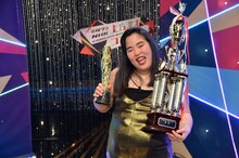 優勝したゆりやんレトリィバァ。