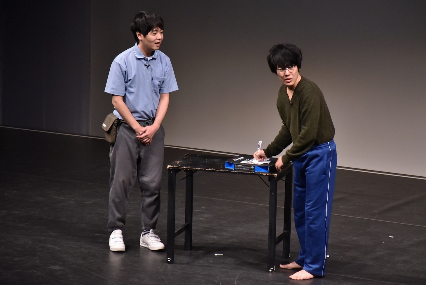 「仁義なきネタライブ」に出演する、うしろシティ。