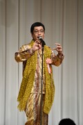 会場で「PPAP」を披露するピコ太郎。