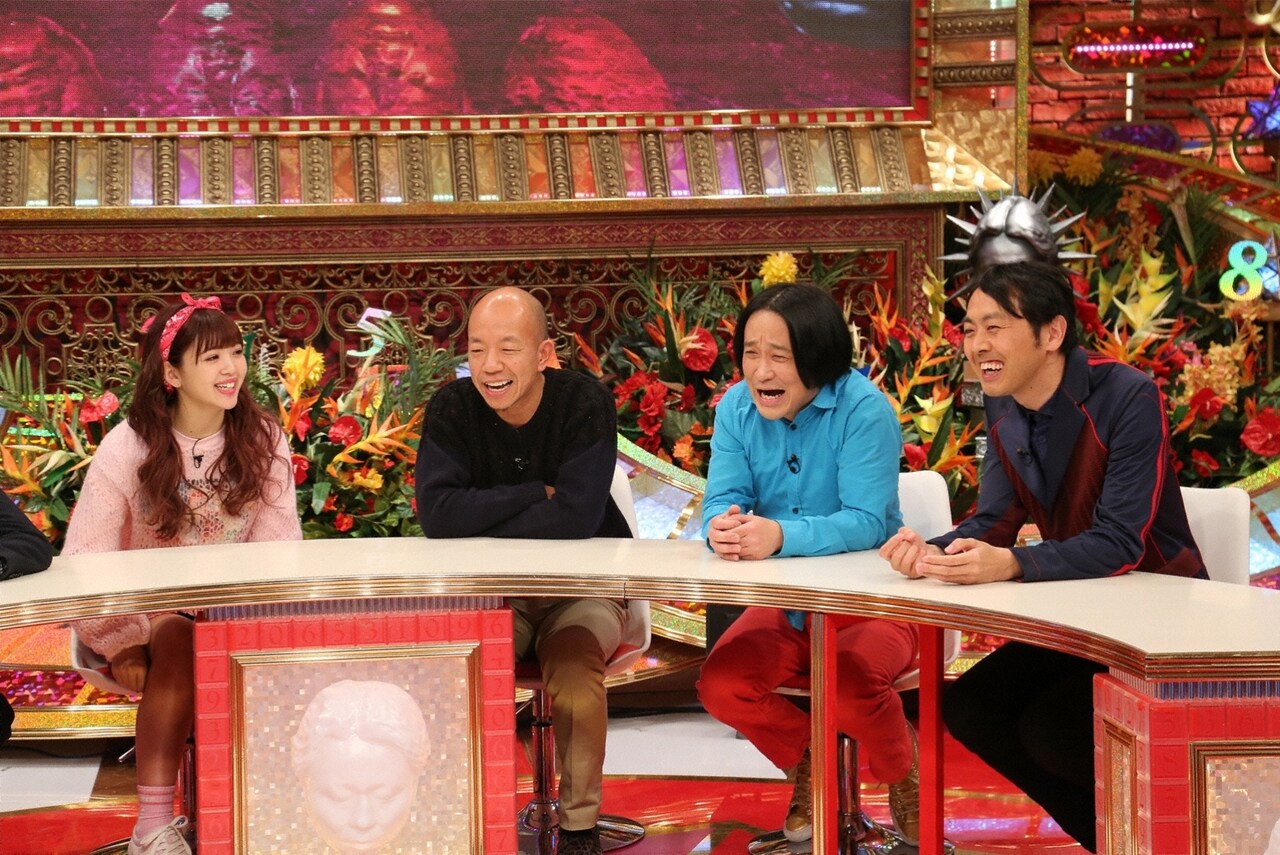 バイきんぐ小峠、動物園で「なめられて一番気持ちのいい動物」調査