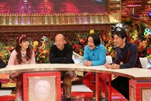 「有吉弘行のダレトク!?」に出演する（左から）藤田ニコル、バイきんぐ小峠、永野、アンガールズ田中。(c)関西テレビ
