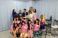 「真夜中のおバカ騒ぎ！」の出演者たち。(c)MIKA-PRO LLC