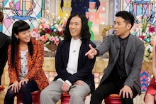 左から祐真キキ、ピース。(c)読売テレビ