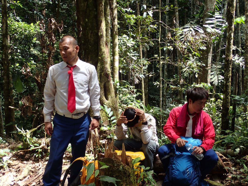 U字工事が登場するロケのワンシーン。 (c)テレビ朝日