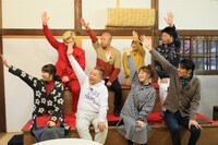 「情報を持って旅に出よう！有吉のザツガクルーズ」の出演者たち。(c)関西テレビ