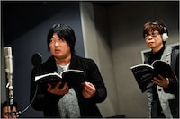 左から二木陽次、山寺宏一。