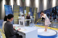 泉里香（右）(c)関西テレビ