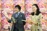 （左から）南海キャンディーズ山里、木村佳乃。