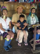 タイ・チェンマイを旅する千原せいじ。(c)読売テレビ