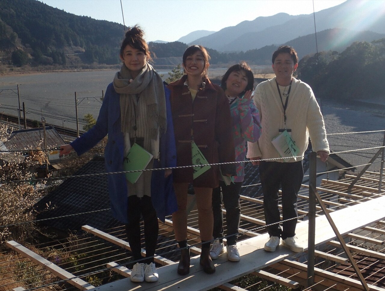 千鳥ノブ案内、森三中黒沢らつり橋巡りに興奮