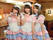 左から生田衣梨奈、佐々木彩夏、藤江れいな。