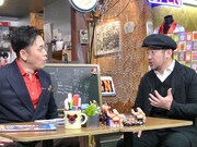 「有田と週刊プロレスと」に出演する（左から）くりぃむしちゅー有田、ケンドーコバヤシ。(c)flag Co.,Ltd.