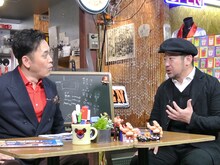 「有田と週刊プロレスと」に出演する（左から）くりぃむしちゅー有田、ケンドーコバヤシ。(c)flag Co.,Ltd.