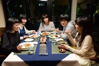 「架空OL日記」のワンシーン。