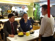 台湾を訪れるタカアンドトシ（左）。(c)CTV