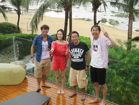 （左から）さまぁ～ず大竹、筧美和子、さまぁ～ず三村、アンガールズ田中。(c)TBS