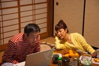 「笑う招き猫」のワンシーン。