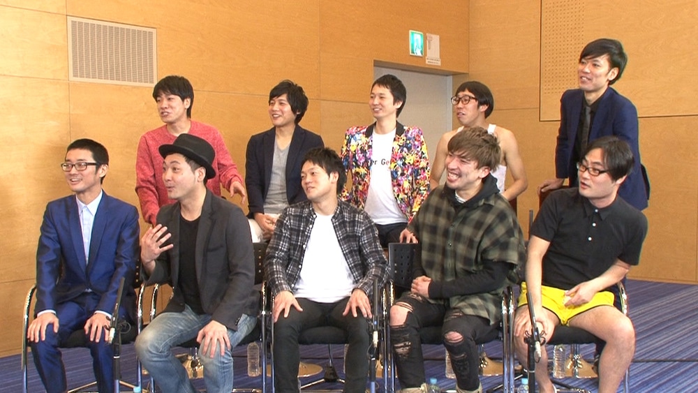 「芸人同棲」シーズン8の反省会に出演する芸人たち。(c)テレビ朝日 / 吉本興業