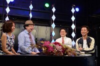 左から曽田茉莉江、鈴木おさむ、ザ・パーフェクト。(c)BSフジ