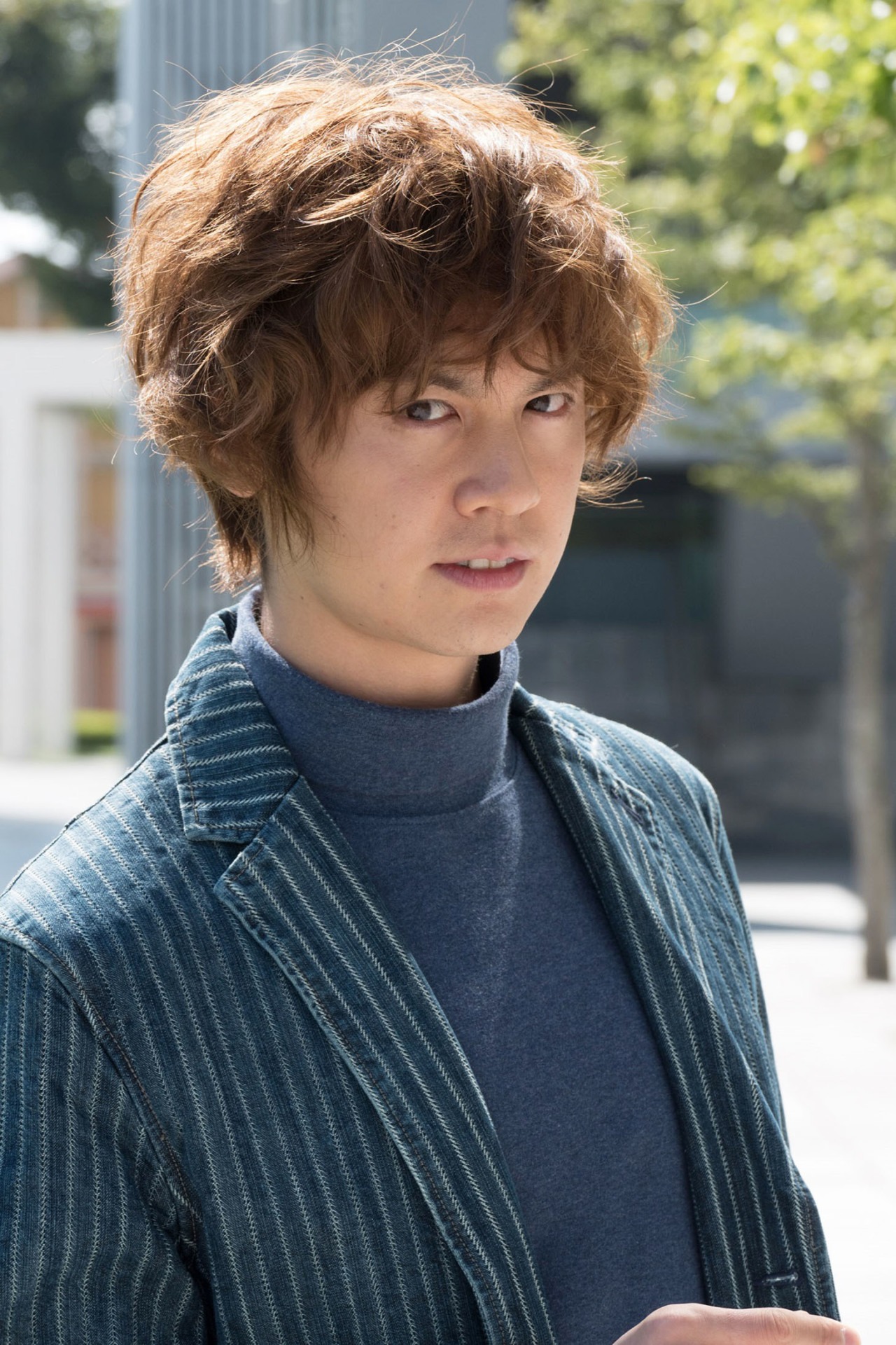 浦井健治扮する藤岡祐一郎。