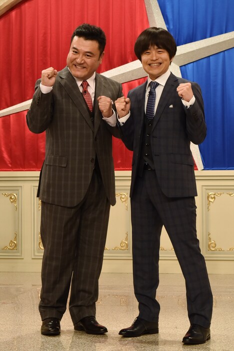 （左から）アンタッチャブル山崎、バカリズム。