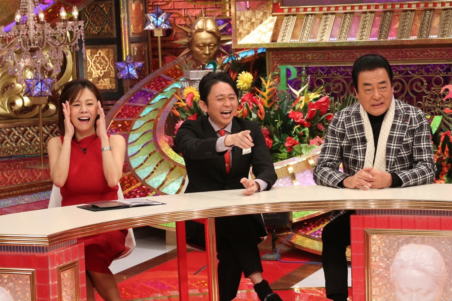 「有吉弘行のダレトク!?」に出演する（左から）高橋真麻、有吉弘行、高橋英樹。(c)関西テレビ