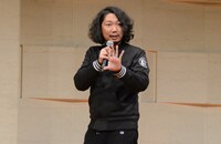 MCを務めた家城啓之。