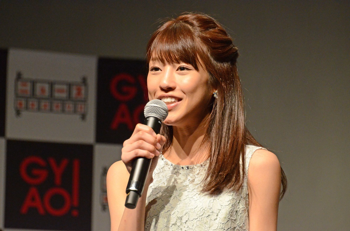 岡副麻希