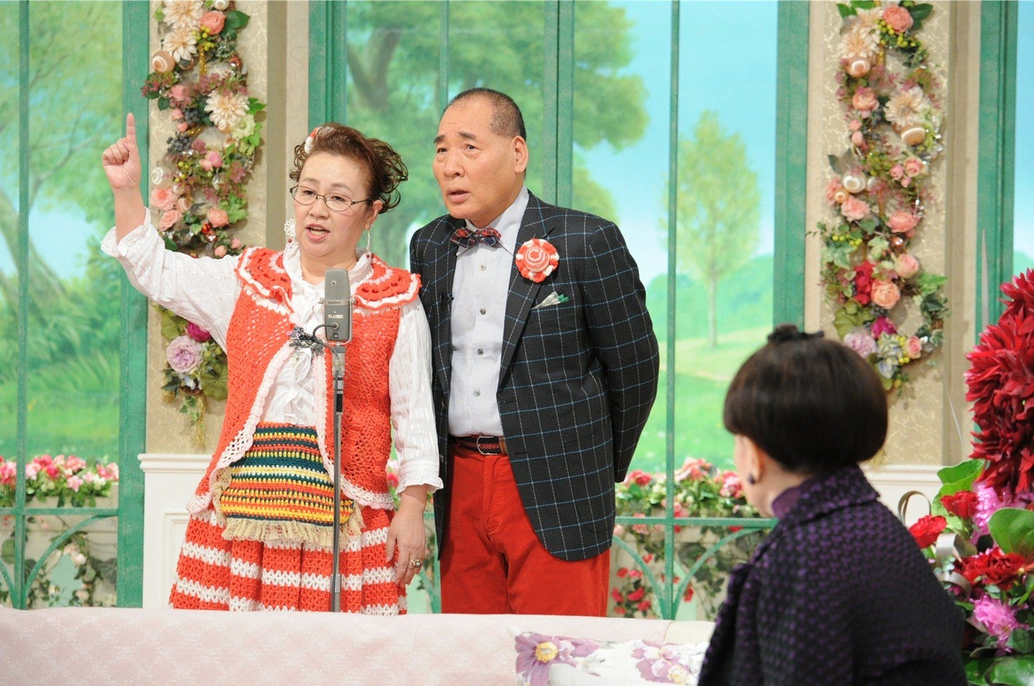 「徹子の部屋」に出演する、（左から）宮川大助・花子、黒柳徹子。(c)テレビ朝日